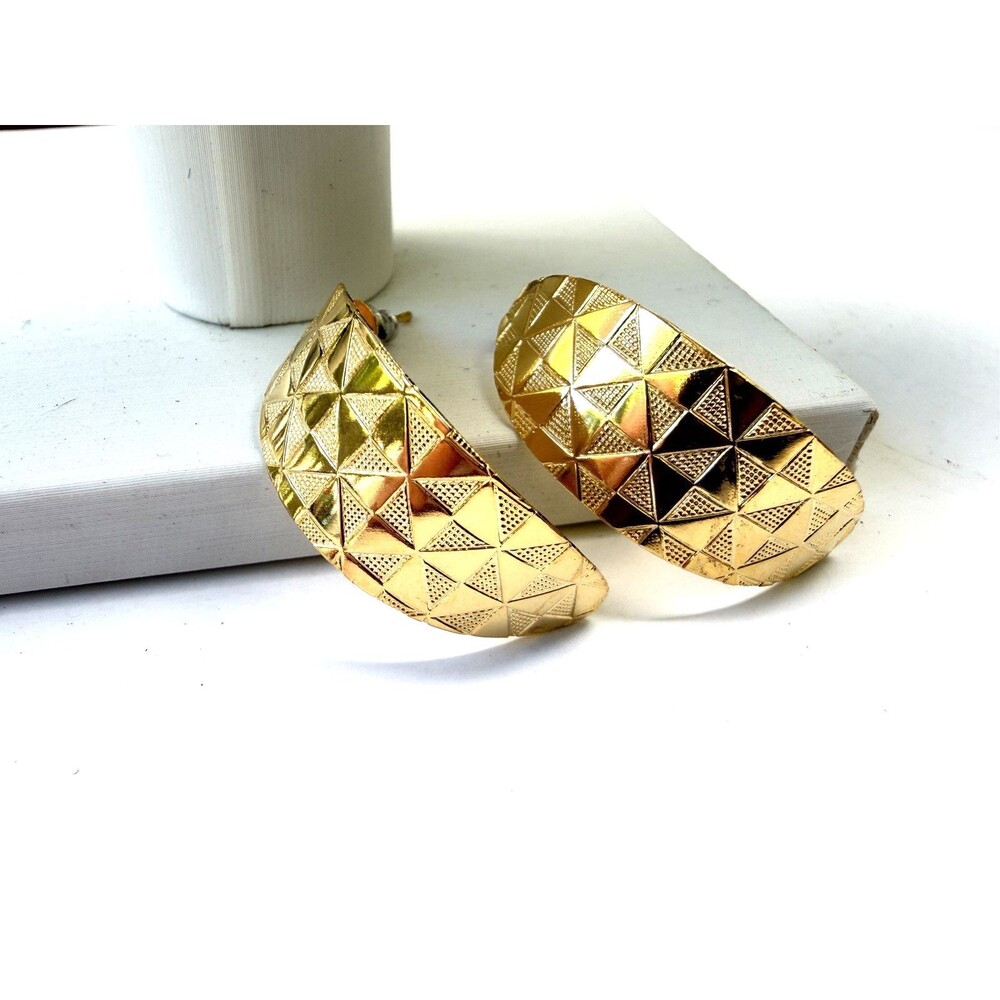 Vintage 1980s Gold Tone Hoop Earrings Diamond Stamped Texture Wide Shield Post